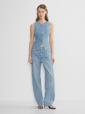 Aritzia Light Blue Hi Rise Barrel Jeans